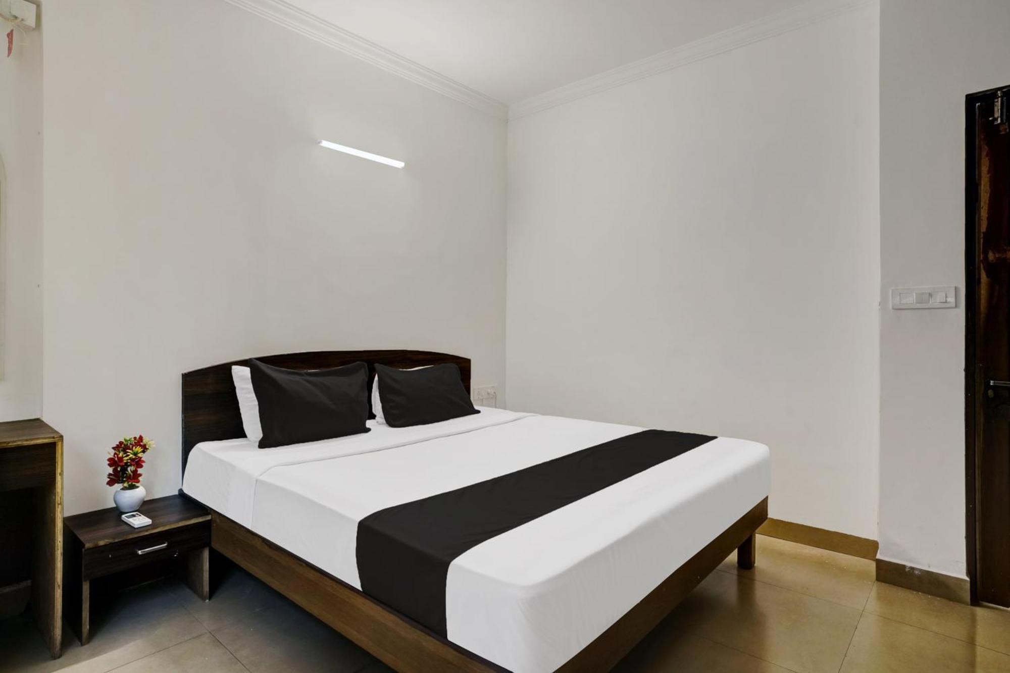 Super Hotel O Porvorim Sangolda Экстерьер фото